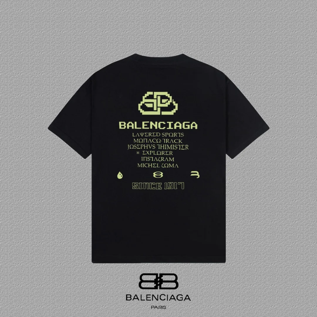 P80✨🔥 BALENCIAGA Paris lettering printed short-sleeved T-shirt. Custom-woven and dyed 300 grams of combed cotton heavyweight fabric. Zero color difference in threads. Perfect details. Different from the current currency version. Welcome to compare. Same Style for men and women. Must-sell in the picture above. Color: White Black Size: 1 2 3 4
